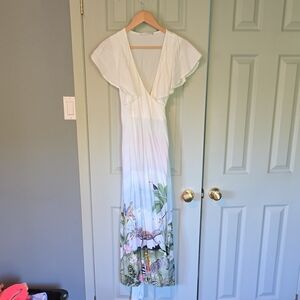 🤍 White Maxi Dress with Floral Print